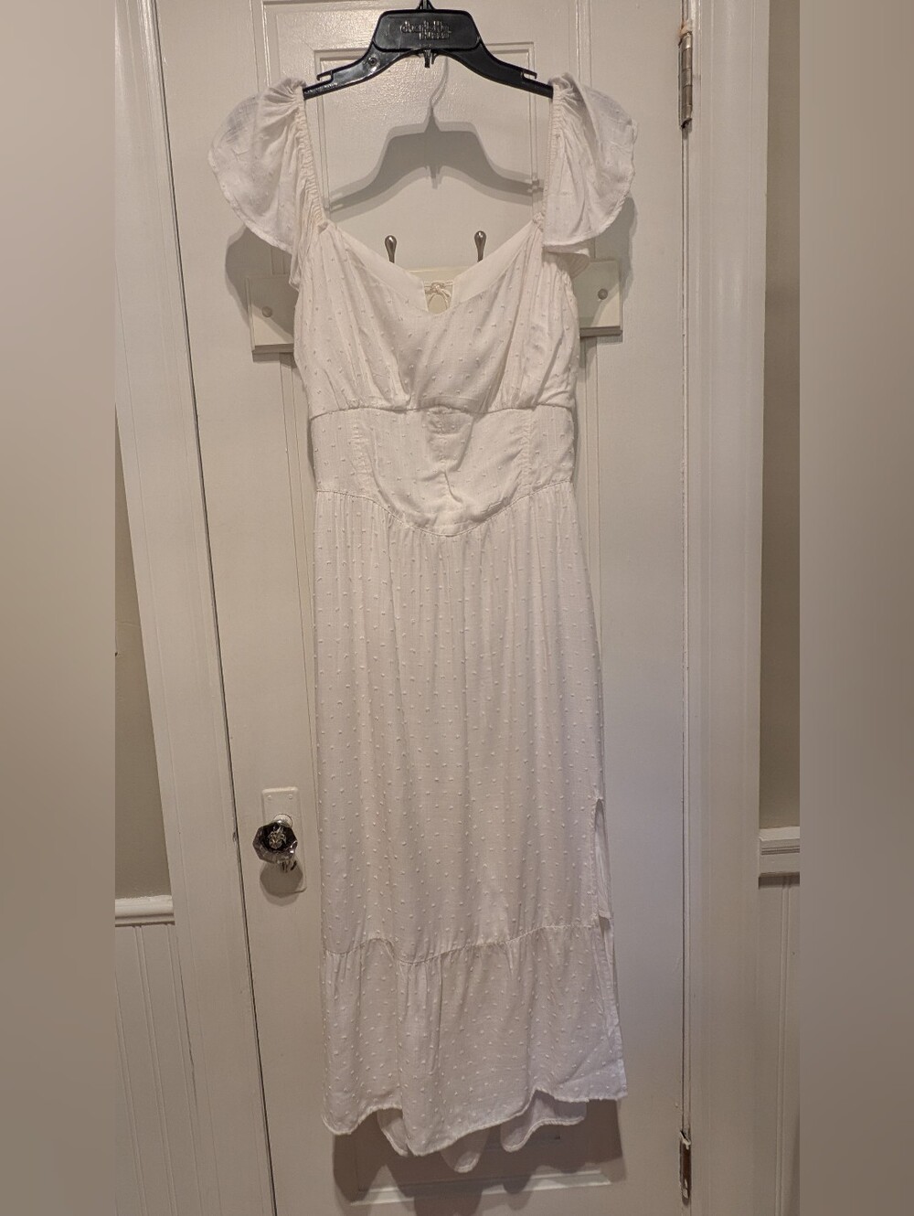 Hollister White Swiss Dot Maxi Milkmaid Dress With Lace Up Back